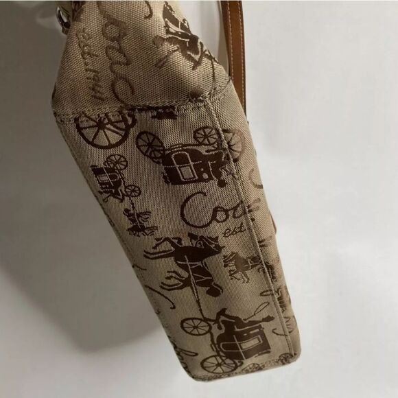 Coach Brown and Tan Shoulder Bag with Leather Handles - Picture 3 of 6